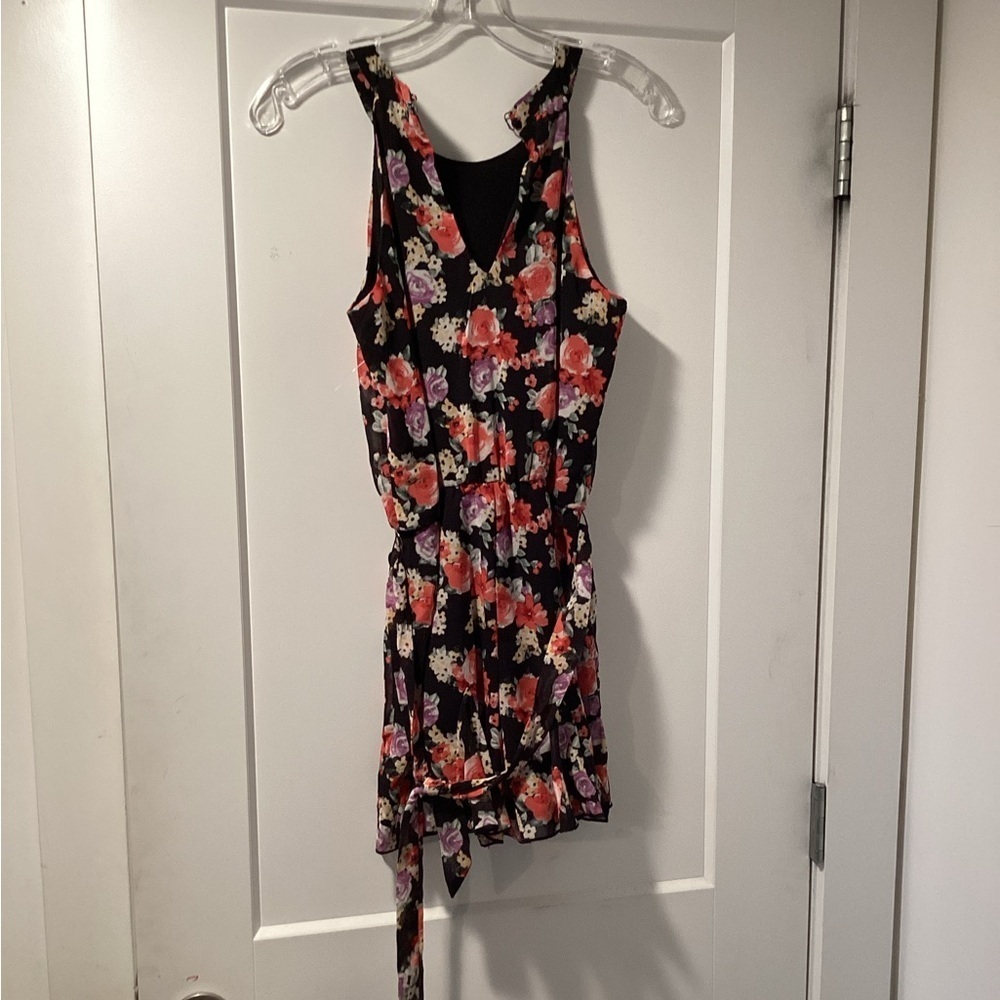 Flawed Zuni’s Size 16‎ Romper - Picture 2 of 6